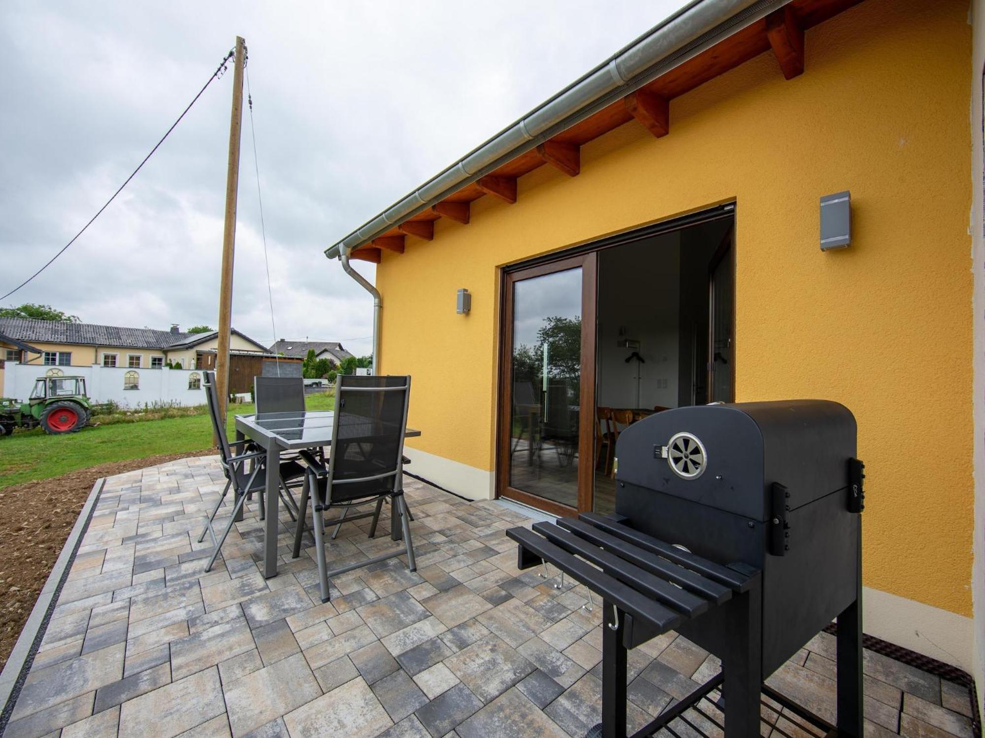 Tranquil Holiday Home In Filz In The Eifel With Garden エクステリア 写真