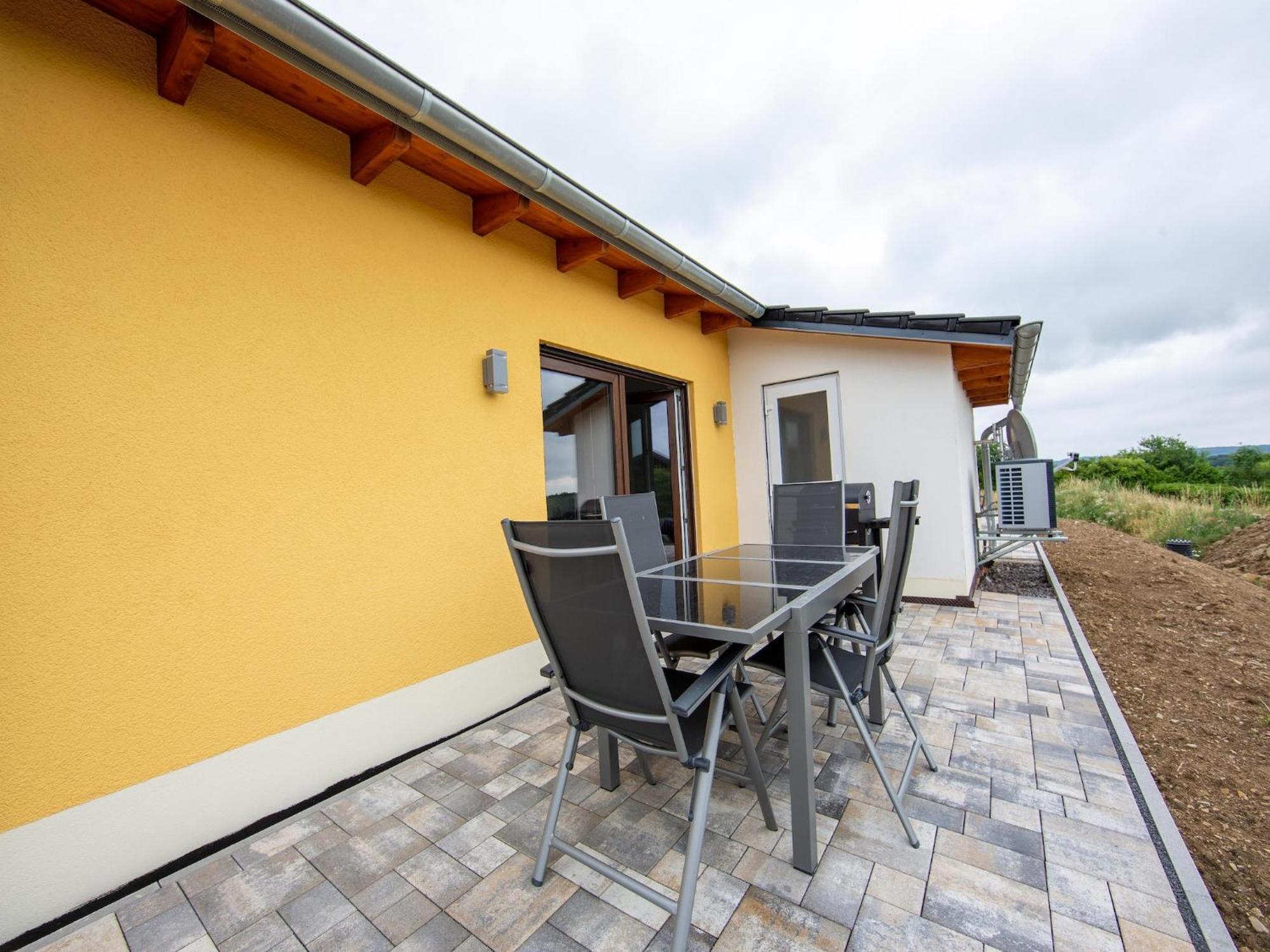 Tranquil Holiday Home In Filz In The Eifel With Garden エクステリア 写真